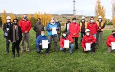 Entregan terreno para cancha de Fútbol con pasto sintético en el Club Deportivo El Salto en Coyhaique