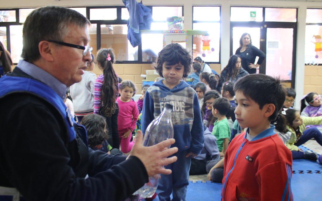 Con charlas a Estudiantes Dirección de Aguas del MOP celebra el Día Mundial del Agua