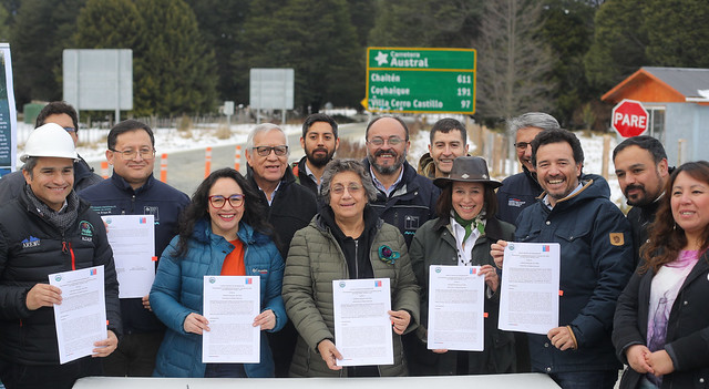 MOP asumirá inversión de pavimentación de la Ruta 7 tras firma de convenio con el Gobierno Regional de Aysén