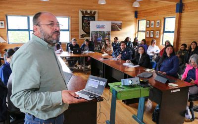 SEREMI del MOP expone a comunidades de Zonas Turísticas Chelenko y Provincia de los Glaciares nuevos tramos de pavimentación y proyecto de puente sobre Río Pascua