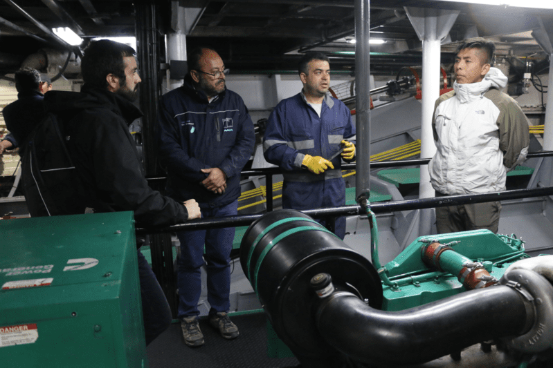 Barcaza La Tehuelche retomó operaciones en el Lago General Carrera