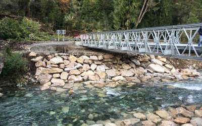 Gobierno del presidente Sebastián Piñera mejora conectividad de vecinos con instalación y licitación de nuevos puentes mecanos