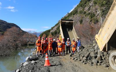 Equipo de funcionarios de Vialidad vuelve a conectar camino Río Tranquilo-Bahía Exploradores