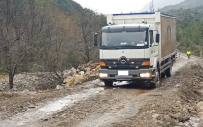 Equipos viales rompen y cruzan Rodado: Abren Ruta 7 Sur para el tránsito vehicular y conectividad de la comunidad