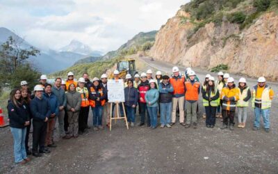 MOP y comunidad instalan Primera Piedra de pavimentación de la ruta 7 sur y suman nuevos 17 km que mejorarán la calidad de vida de las personas